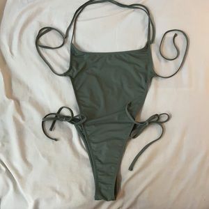 Coral swim X Jessie one piece !